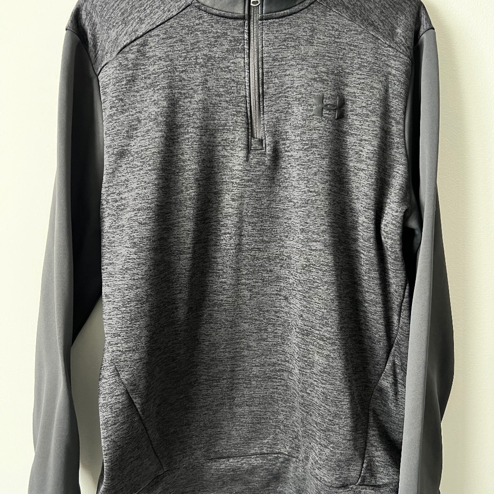 Mens Gray Under Armour Pullover, Size Medium, Great condition